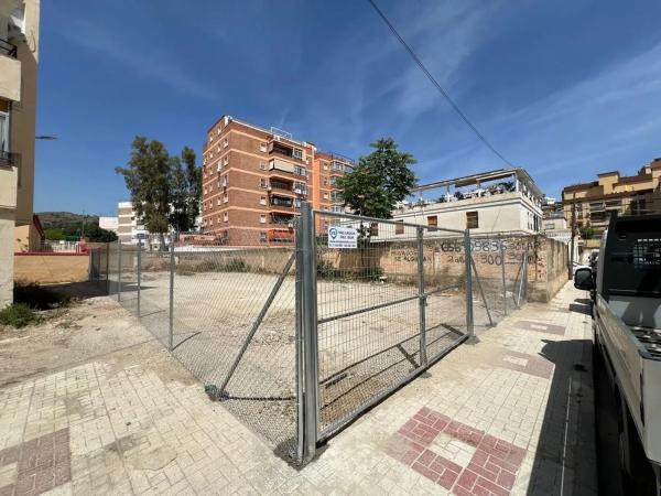 Terreno en calle Moscatel, 7 thumbnail 1