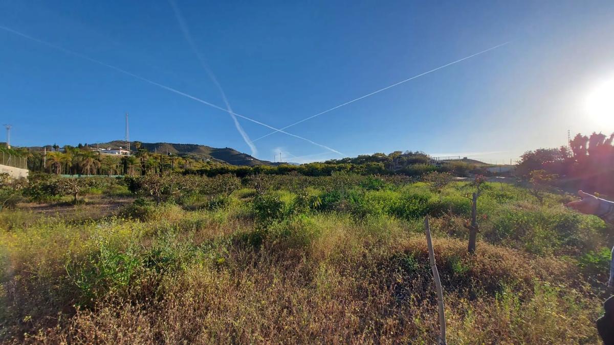 Terreno en venta en Benajarafe, Malaga photo 2