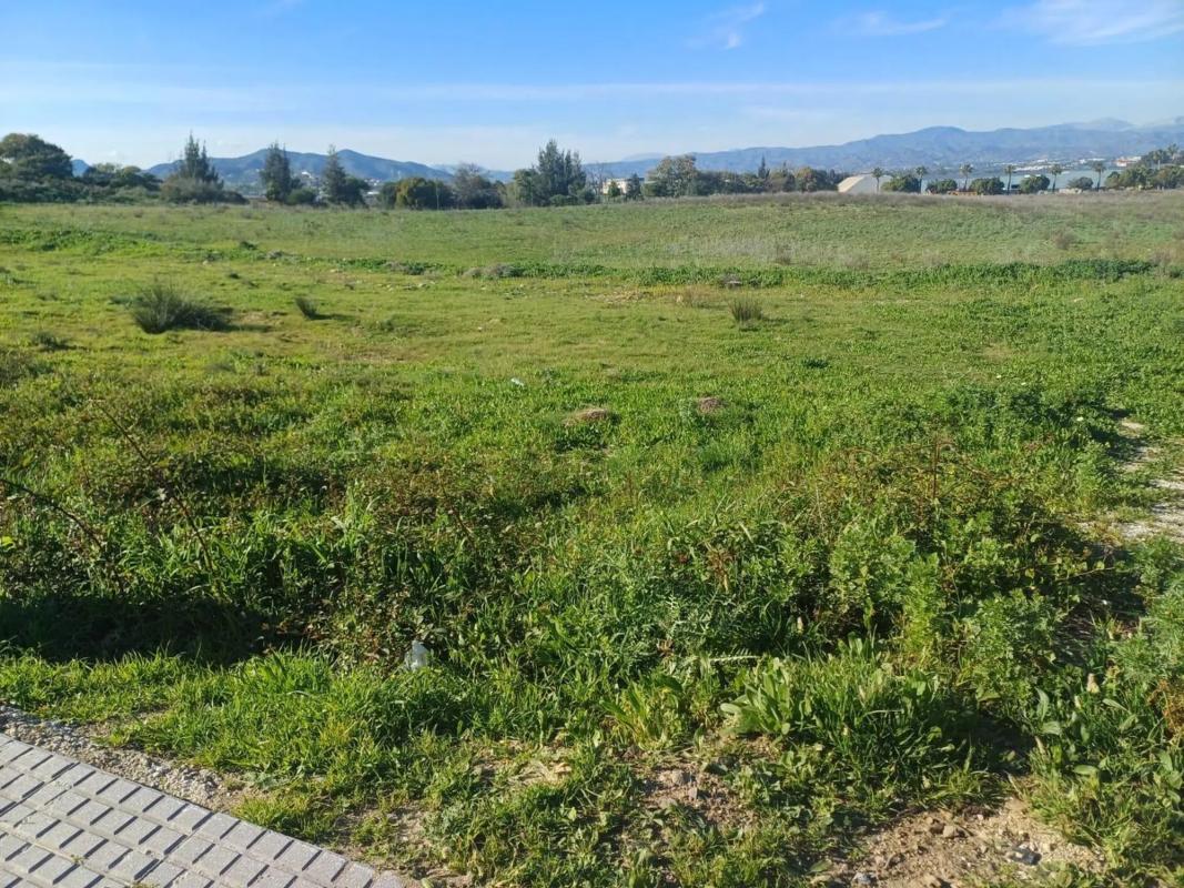 Участок земли на продажу в Алхаурин-де-ла-Торре, Малага photo 2