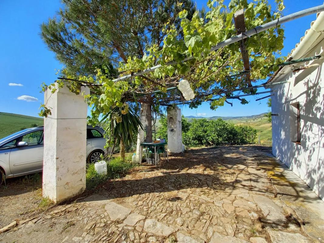 Terreno en venta en Villanueva de la Concepcion, Malaga photo 5