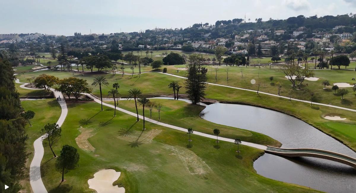Działka na sprzedaż w Marbella, Malaga photo 1
