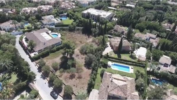 Terreno en calle Cartama photo 1