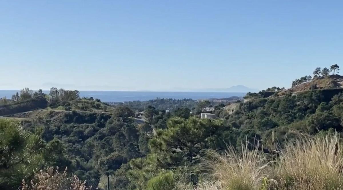 Terreno en venta en Benahavís, Malaga photo 1