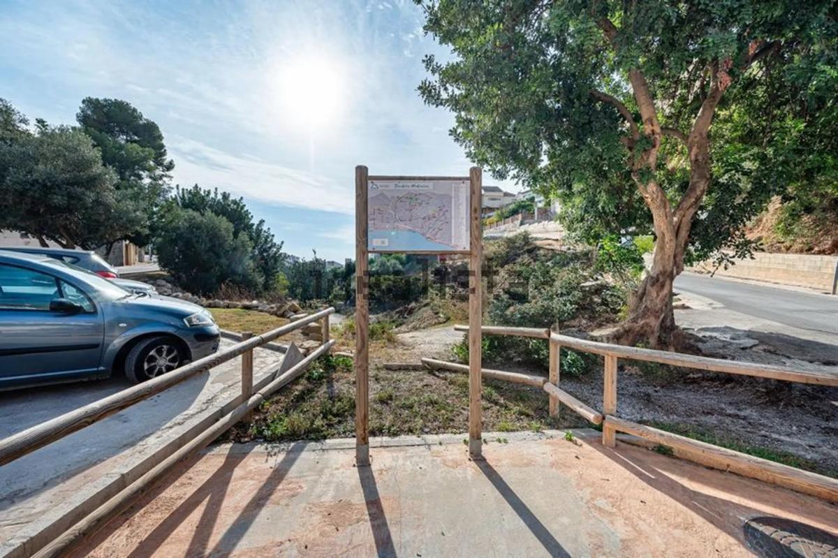 Terreno en venta en Fuengirola, Malaga photo 2