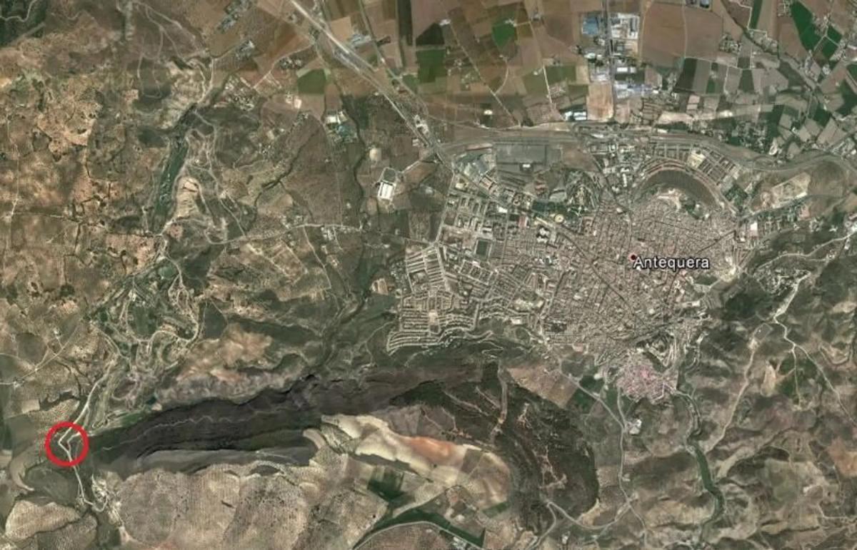 Działka na sprzedaż w Antequera, Malaga photo 1