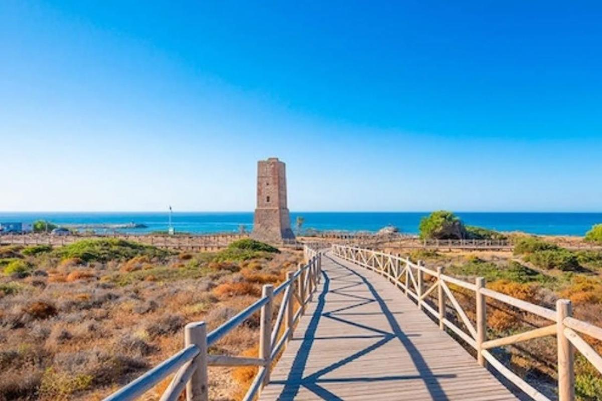 Działka na sprzedaż w Marbella, Malaga photo 4