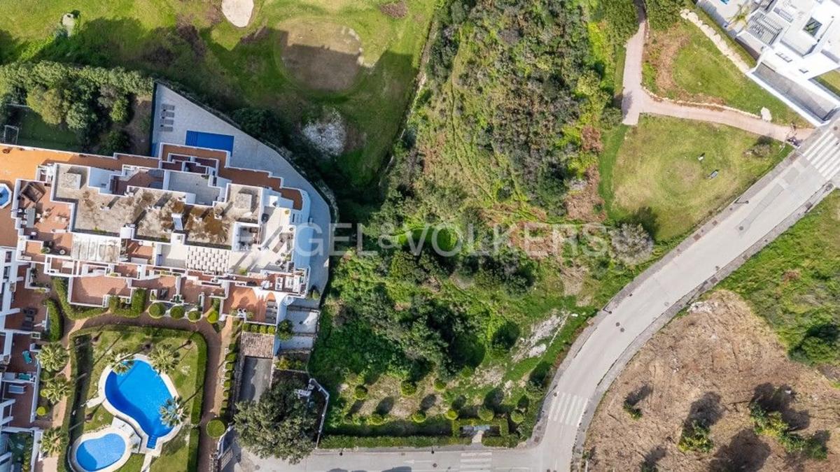Terreno en venta en Estepona, Malaga photo 3