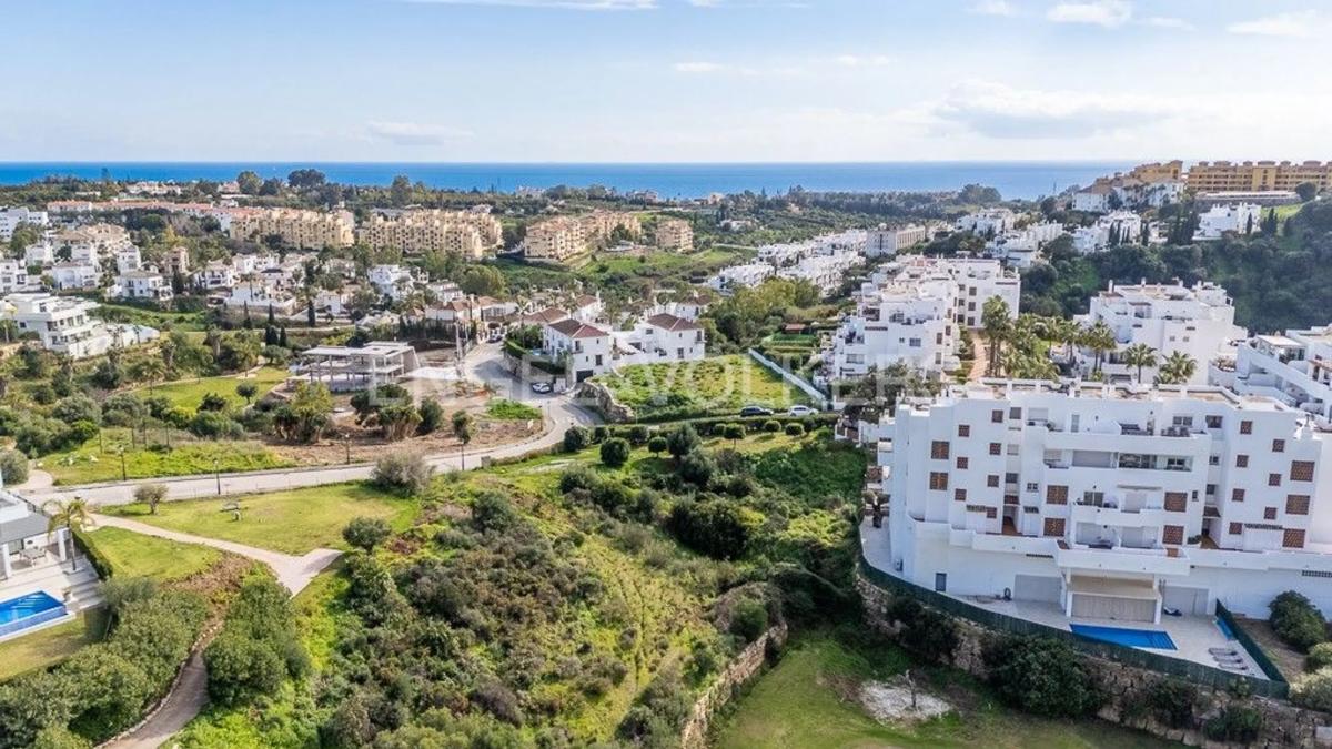 Terreno en venta en Estepona, Malaga photo 5