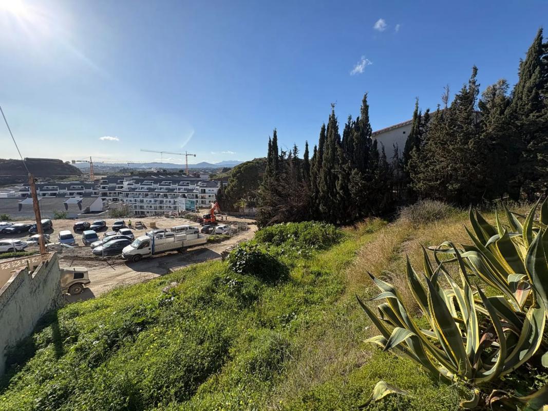 Działka na sprzedaż w Fuengirola, Malaga photo 3