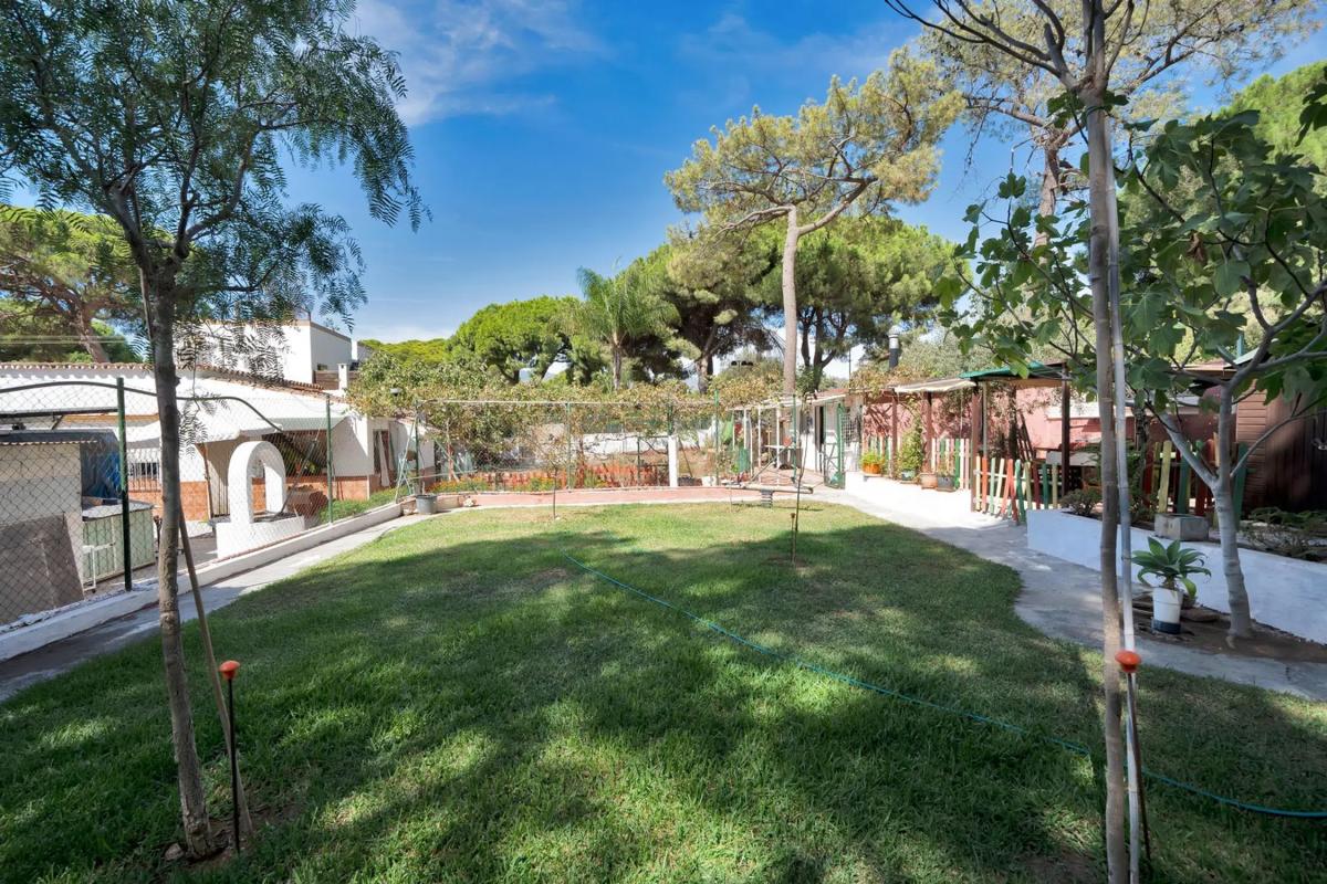 Terreno en venta en Marbella, Malaga photo 4