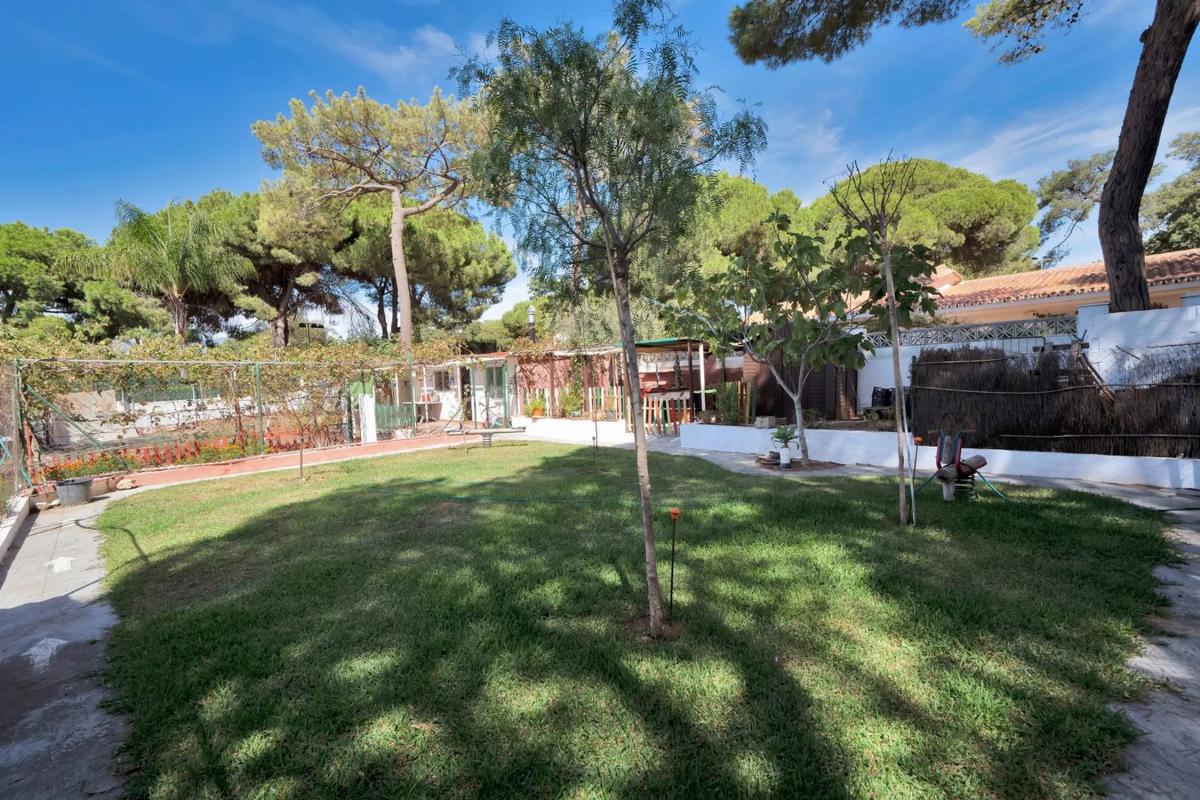 Terreno en venta en Marbella, Malaga photo 5