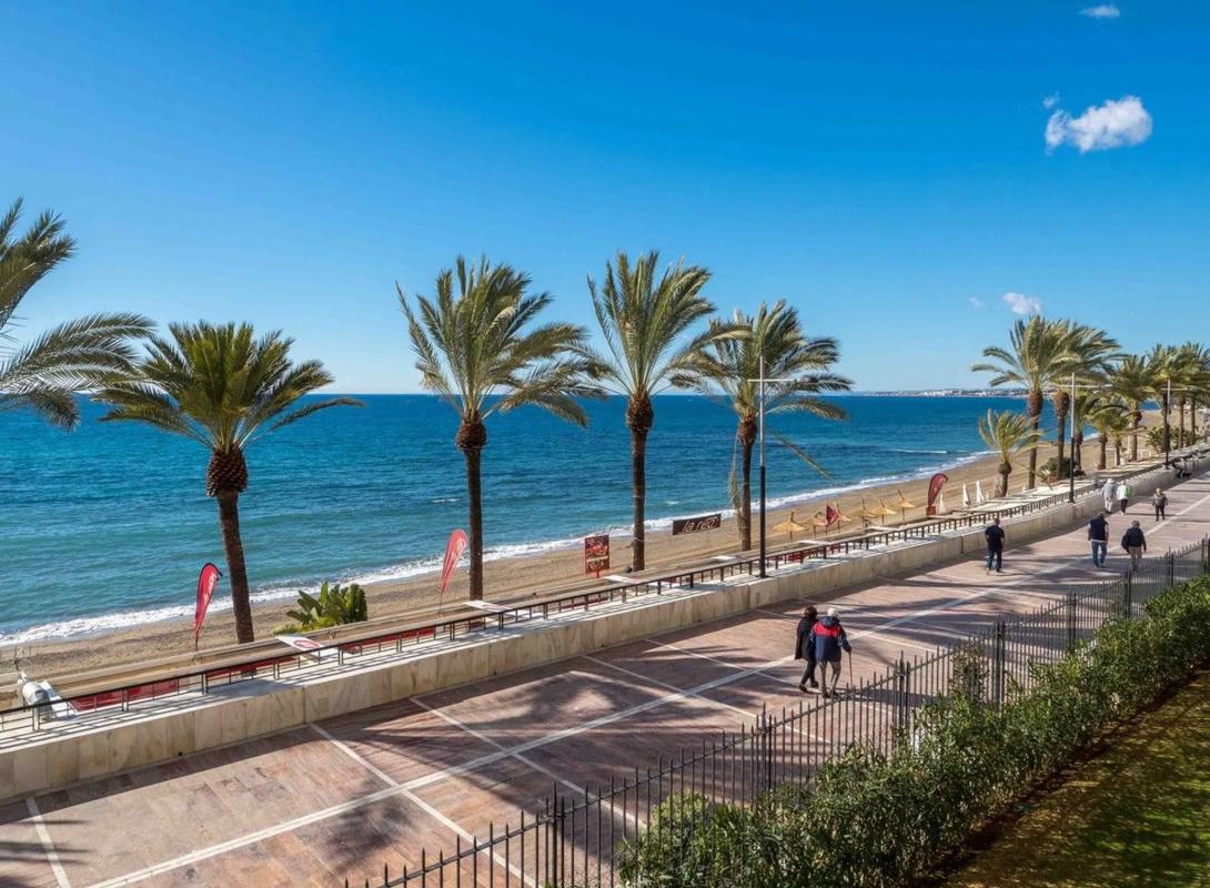 Terreno en venta en Marbella, Malaga photo 2