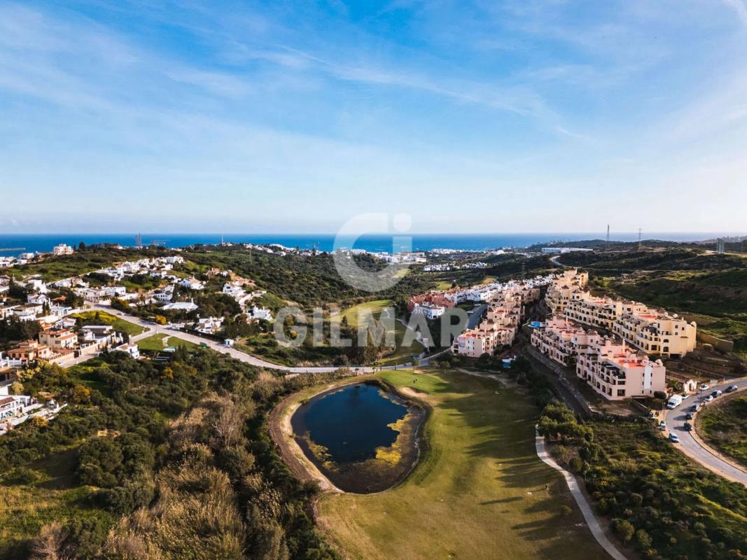 Działka na sprzedaż w Estepona, Malaga photo 1