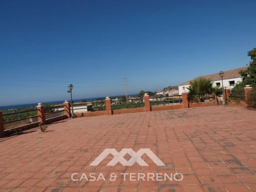 Terreno en venta en Almayate Bajo, Malaga photo 1