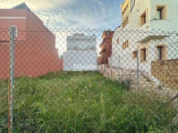 Terreno en calle Yelmo photo 1