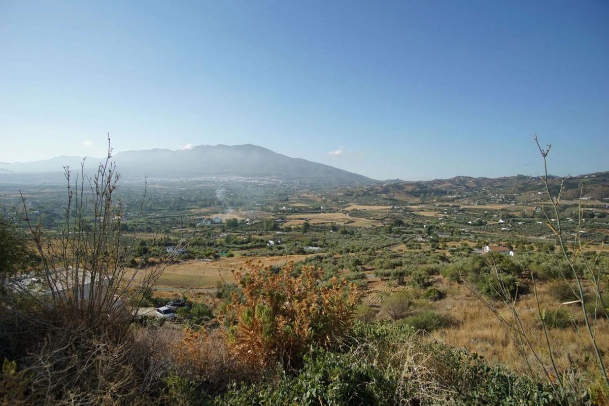 Terreno en venta en Coin, Malaga photo 5