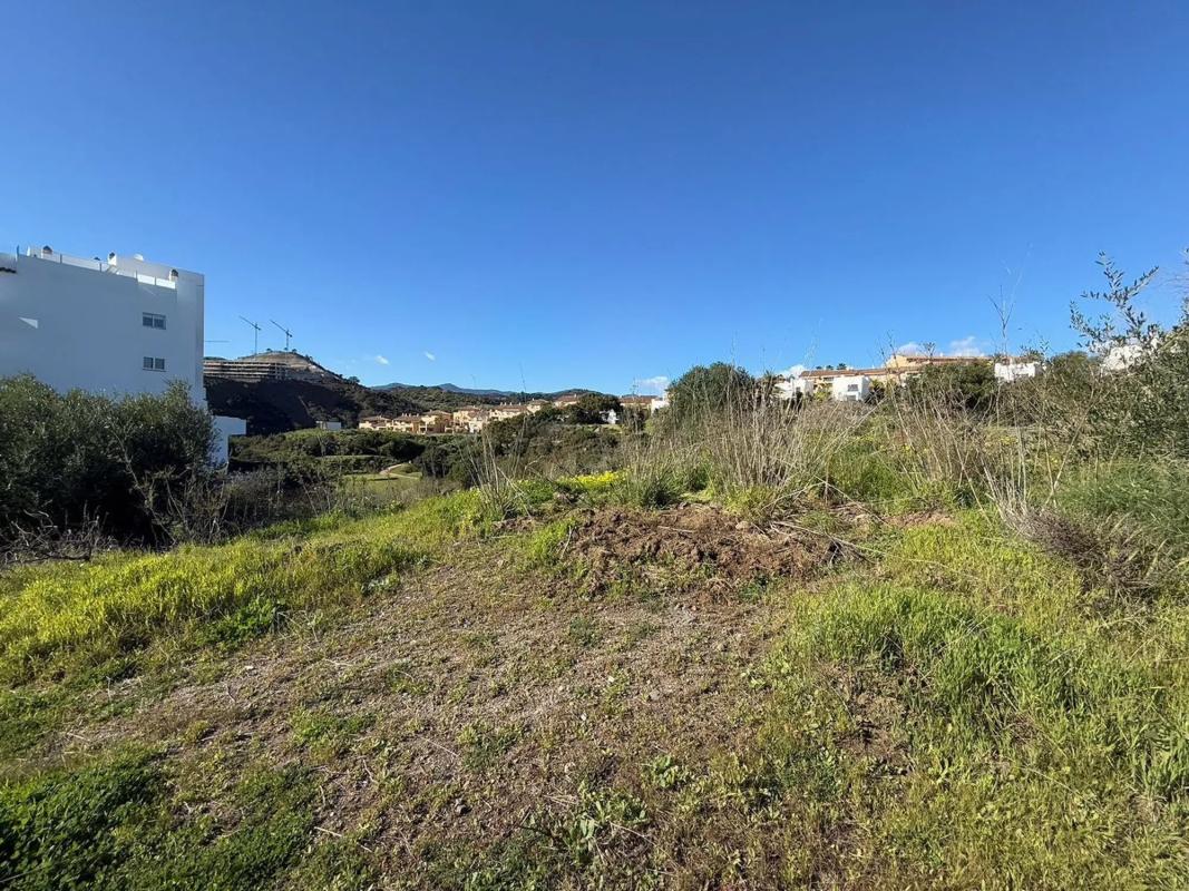 Działka na sprzedaż w Estepona, Malaga photo 3