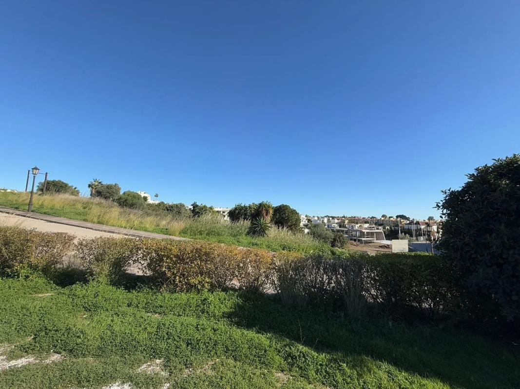 Działka na sprzedaż w Estepona, Malaga photo 5