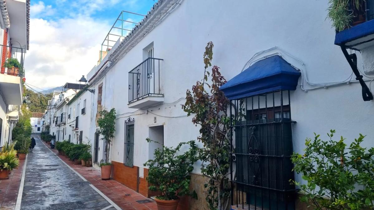 Terreno en venta en Marbella, Malaga photo 2
