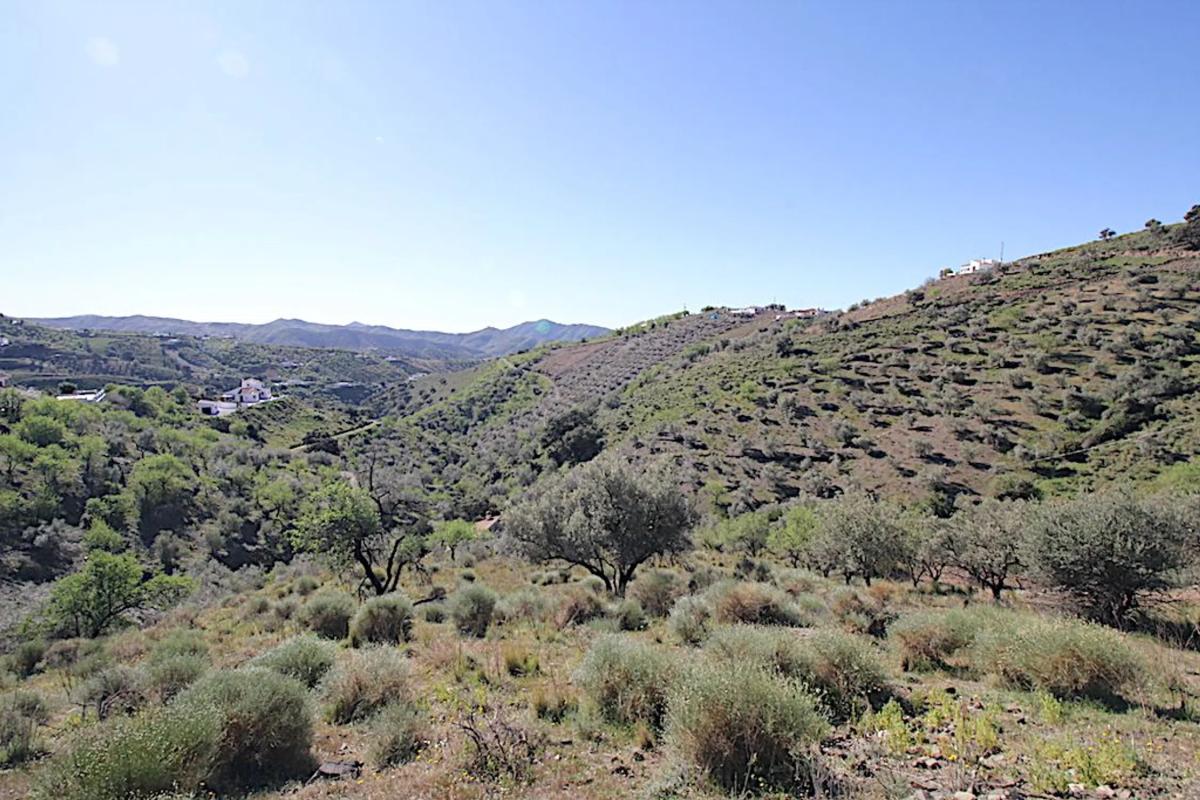 Terreno en venta en Sedella, Malaga photo 1