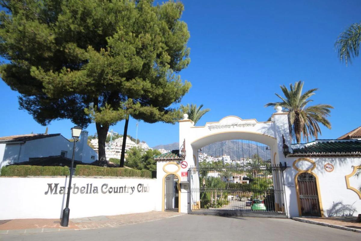 Terreno en venta en Marbella, Malaga photo 4