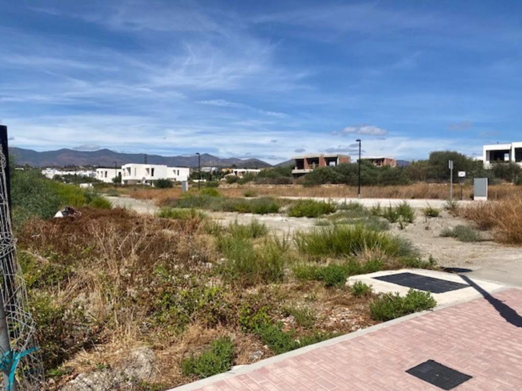 Terreno en venta en Estepona, Malaga photo 3