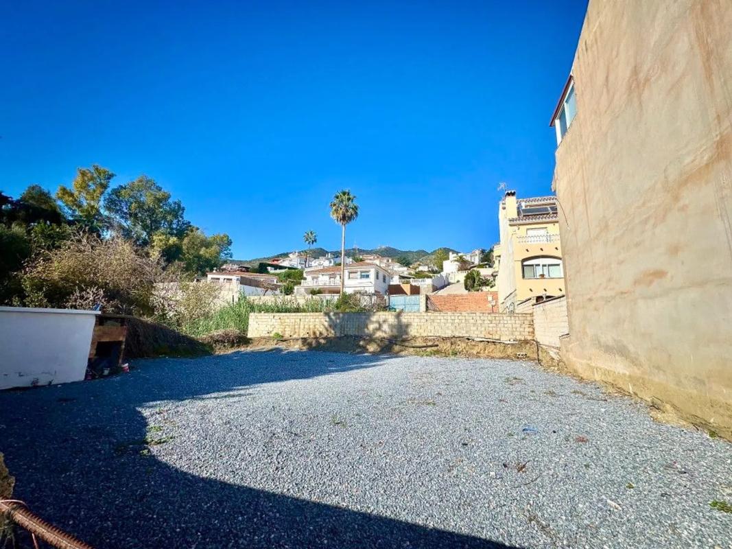 Terreno en venta en Benalmádena, Malaga photo 1