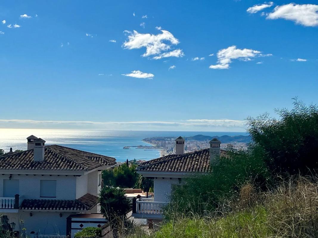 Terreno en venta en Benalmádena, Malaga photo 2
