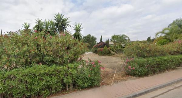 Terreno en Barrio Los Naranjos photo 1