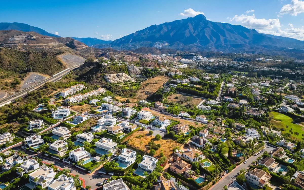 Terreno en venta en Marbella, Malaga photo 4