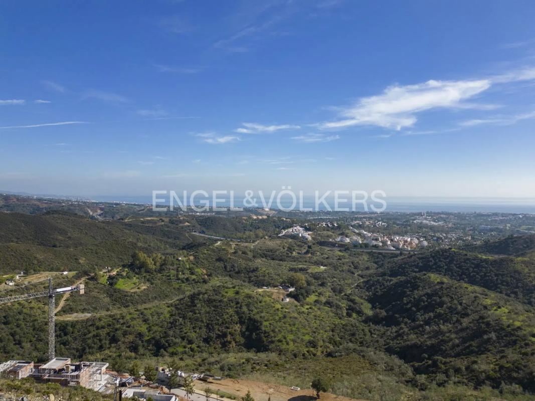 Terreno en venta en Benahavís, Malaga photo 2