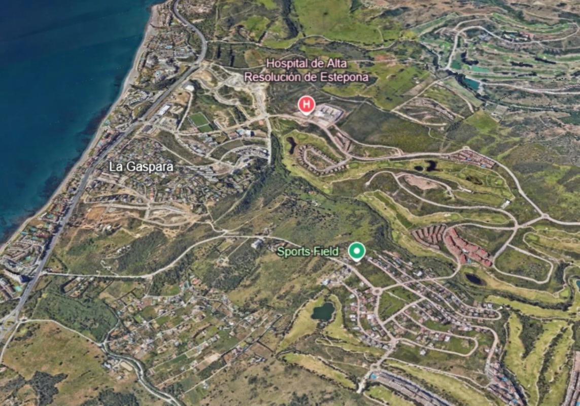 Terreno en venta en Estepona, Malaga photo 2