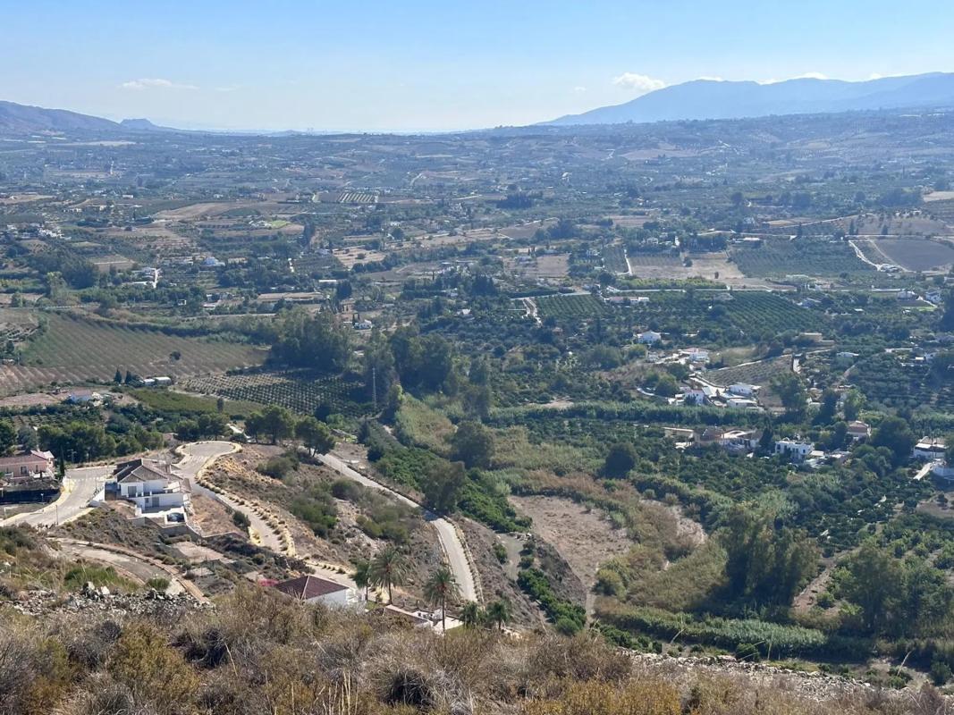 Terreno en venta en Alhaurín el Grande, Malaga photo 1