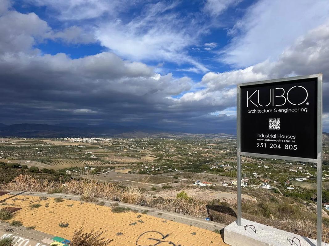 Terreno en venta en Alhaurín el Grande, Malaga photo 3
