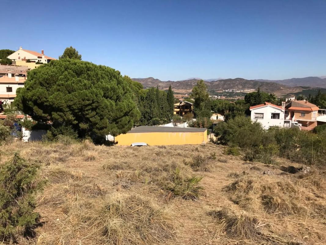 Działka na sprzedaż w Alhaurín de la Torre, Malaga photo 2