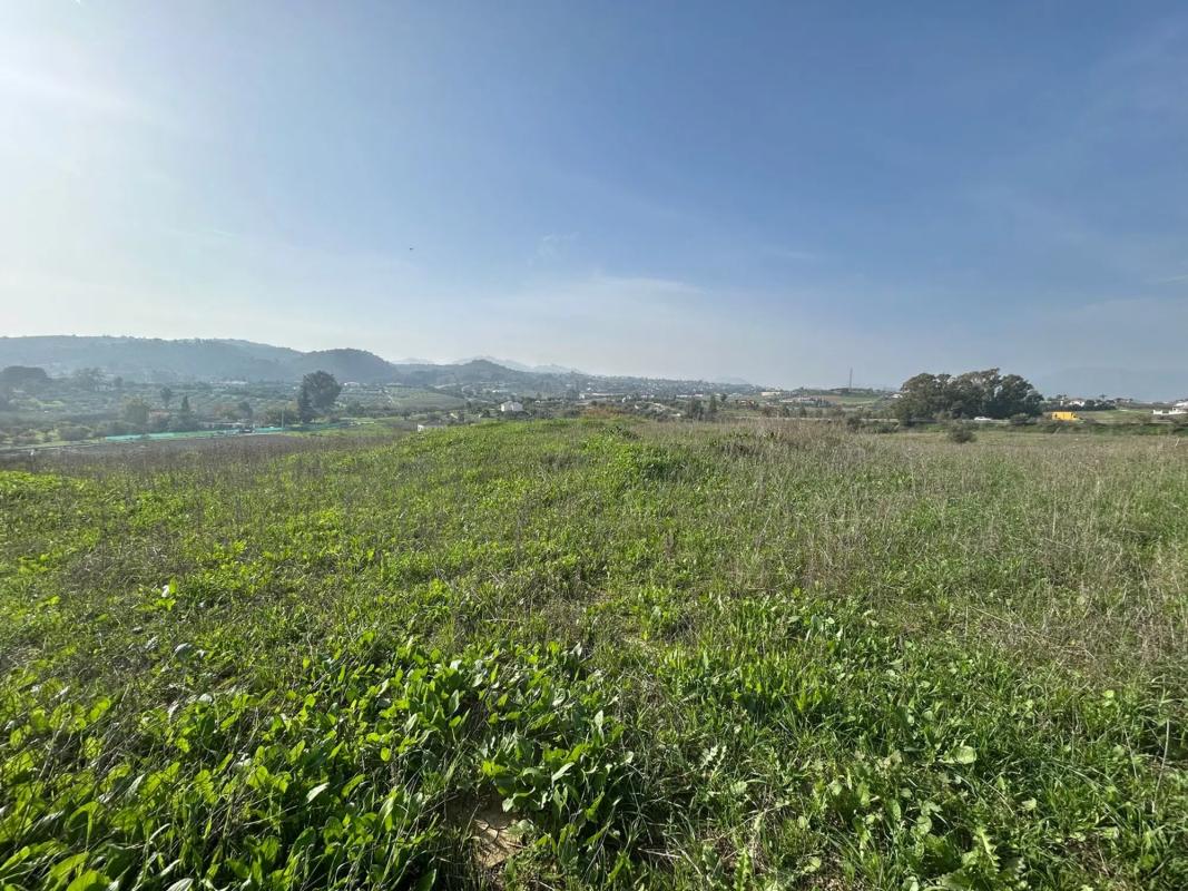 Участок земли на продажу в Алхаурин-эль-Гранде, Малага photo 1
