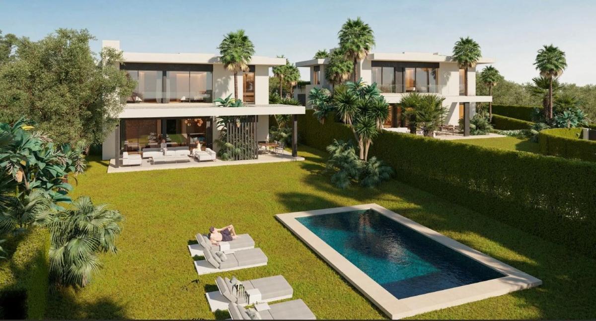Terreno en venta en Marbella, Malaga photo 2