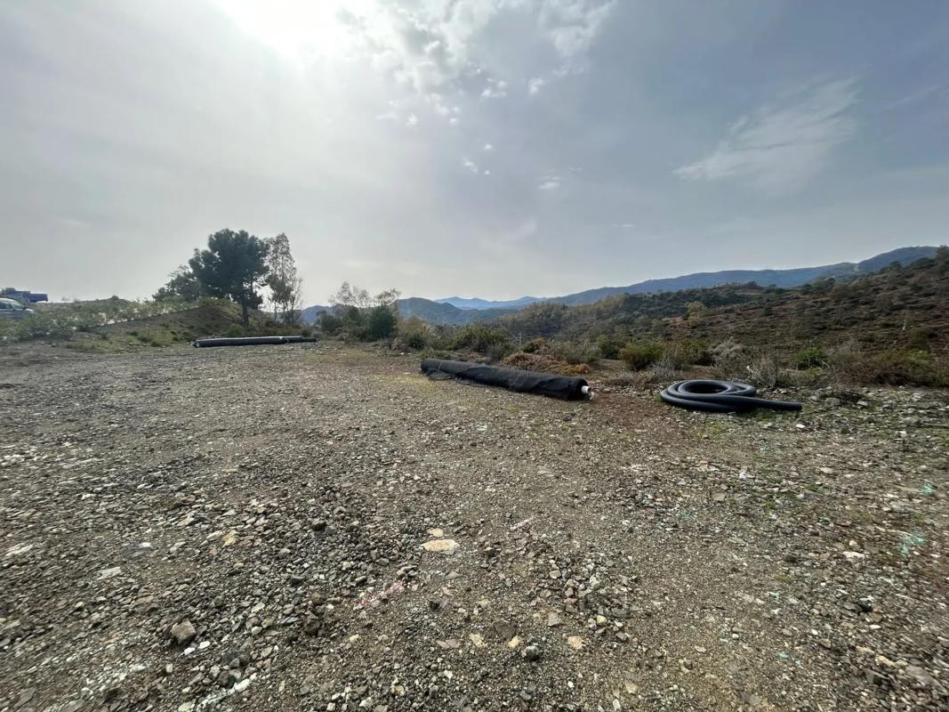 Terreno en venta en Benahavís, Malaga photo 2