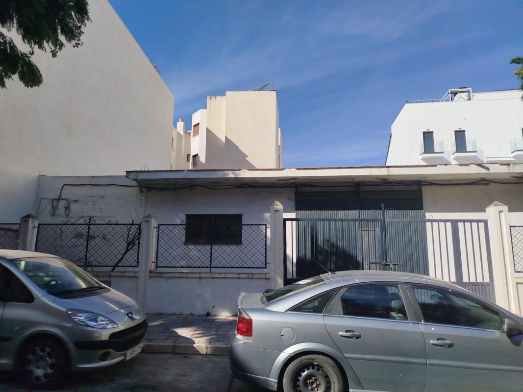 Terreno en venta en Fuengirola, Malaga photo 2