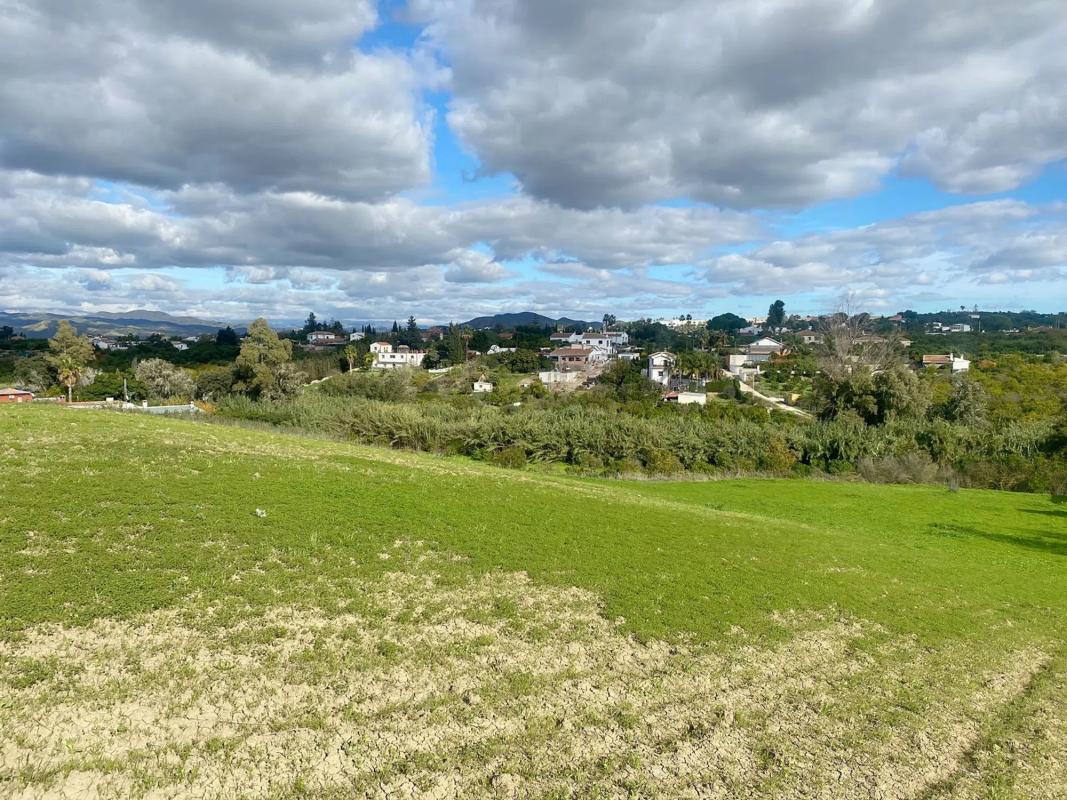 Terreno en venta en Alhaurín el Grande, Malaga photo 3