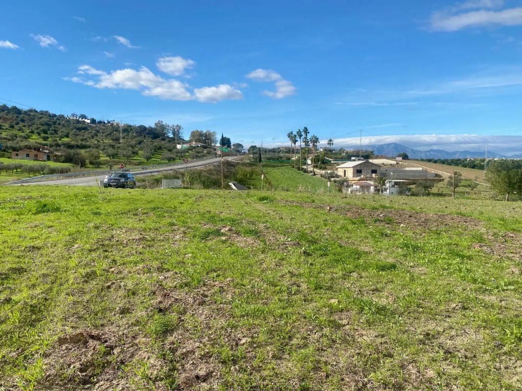 Terreno en venta en Alhaurín el Grande, Malaga photo 4