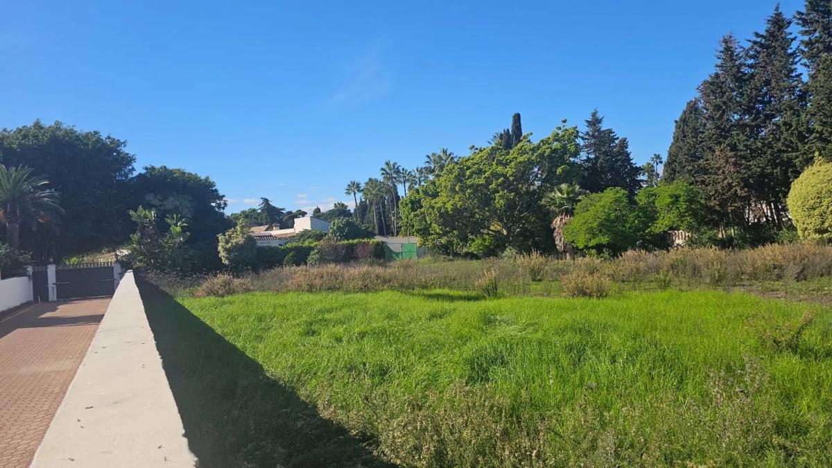 Terreno en venta en Marbella, Malaga photo 2