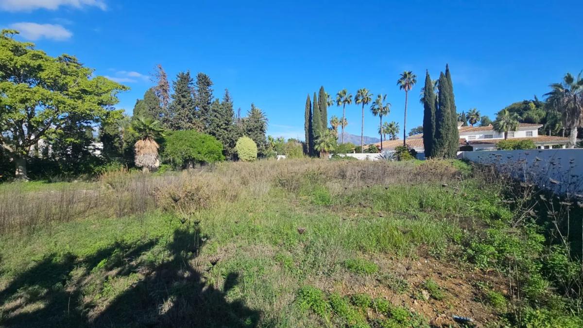 Terreno en venta en Marbella, Malaga photo 3