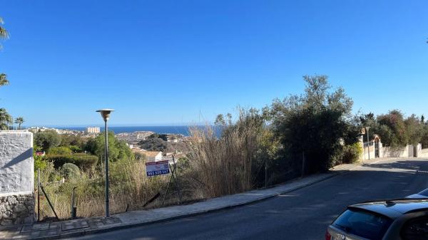 Terreno en avenida de Benalmádena, 8 thumbnail 1