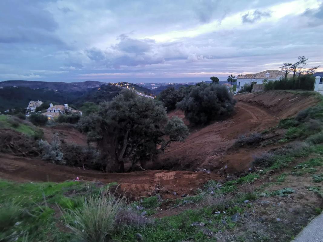 Terreno en venta en Benahavís, Malaga photo 4