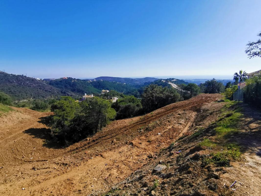 Terreno en venta en Benahavís, Malaga photo 5