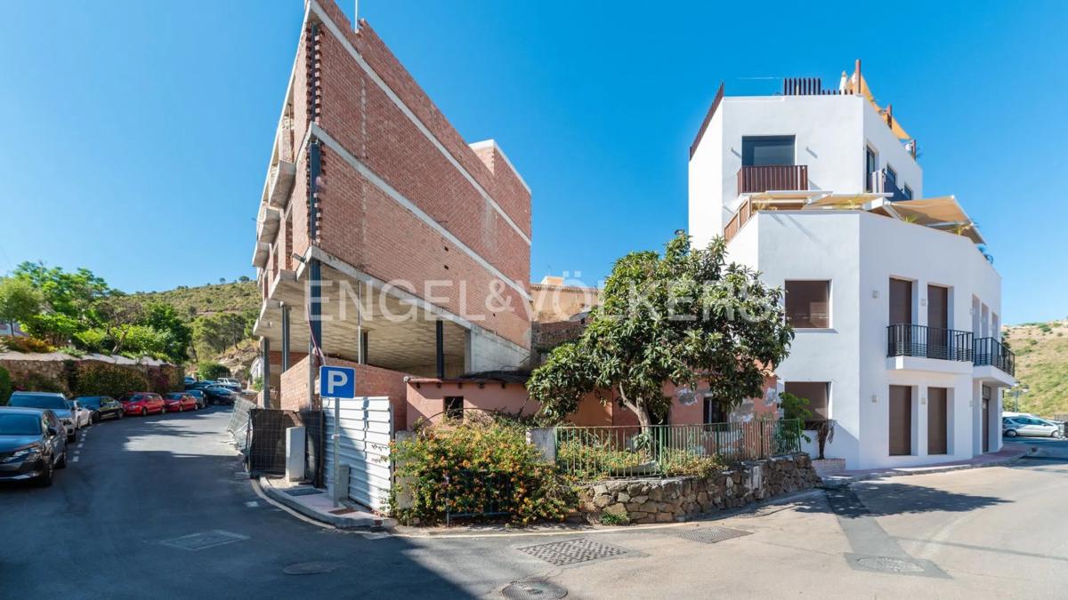 Terreno en venta en Benahavís, Malaga photo 1