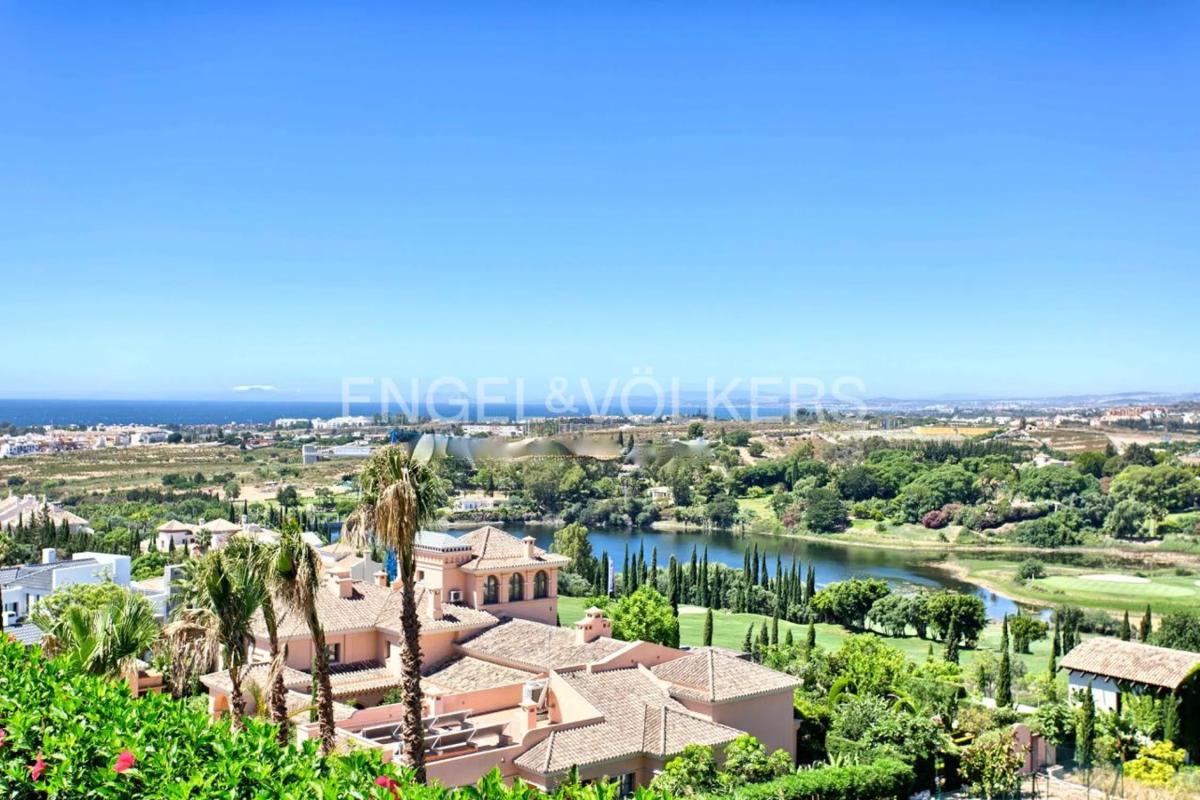 Terreno en venta en Benahavís, Malaga photo 3
