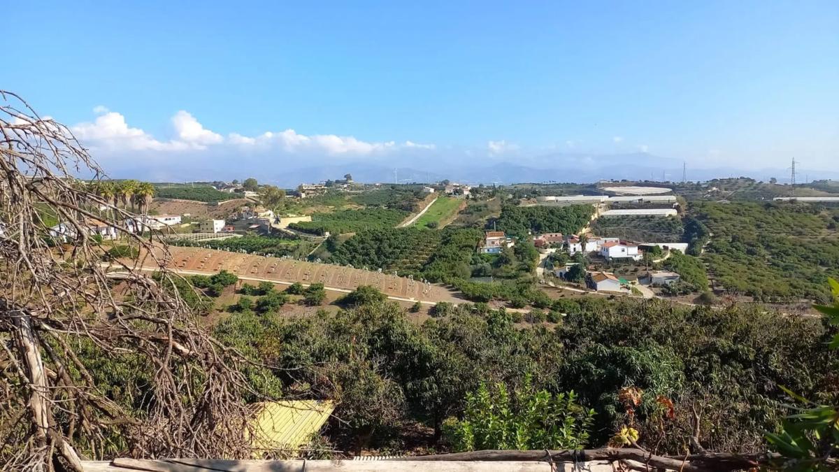 Terreno en venta en Almayate Bajo, Malaga photo 2