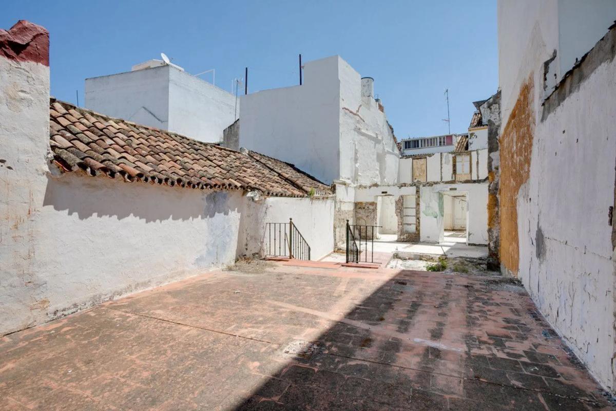 Terreno en venta en Estepona, Malaga photo 3